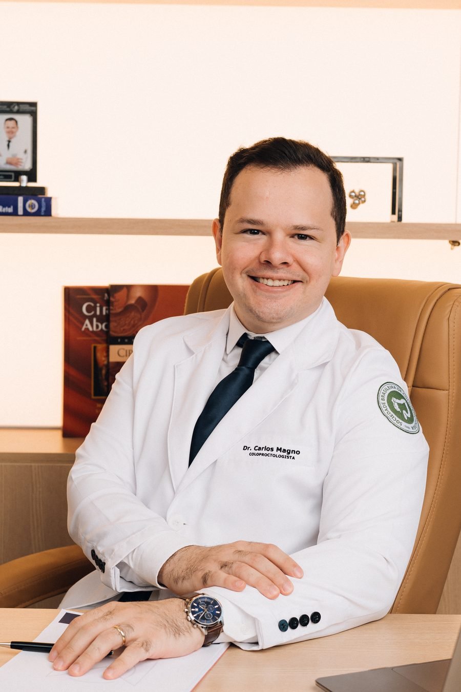 Dr. Carlos Magno, coloproctologista da GastroDoc